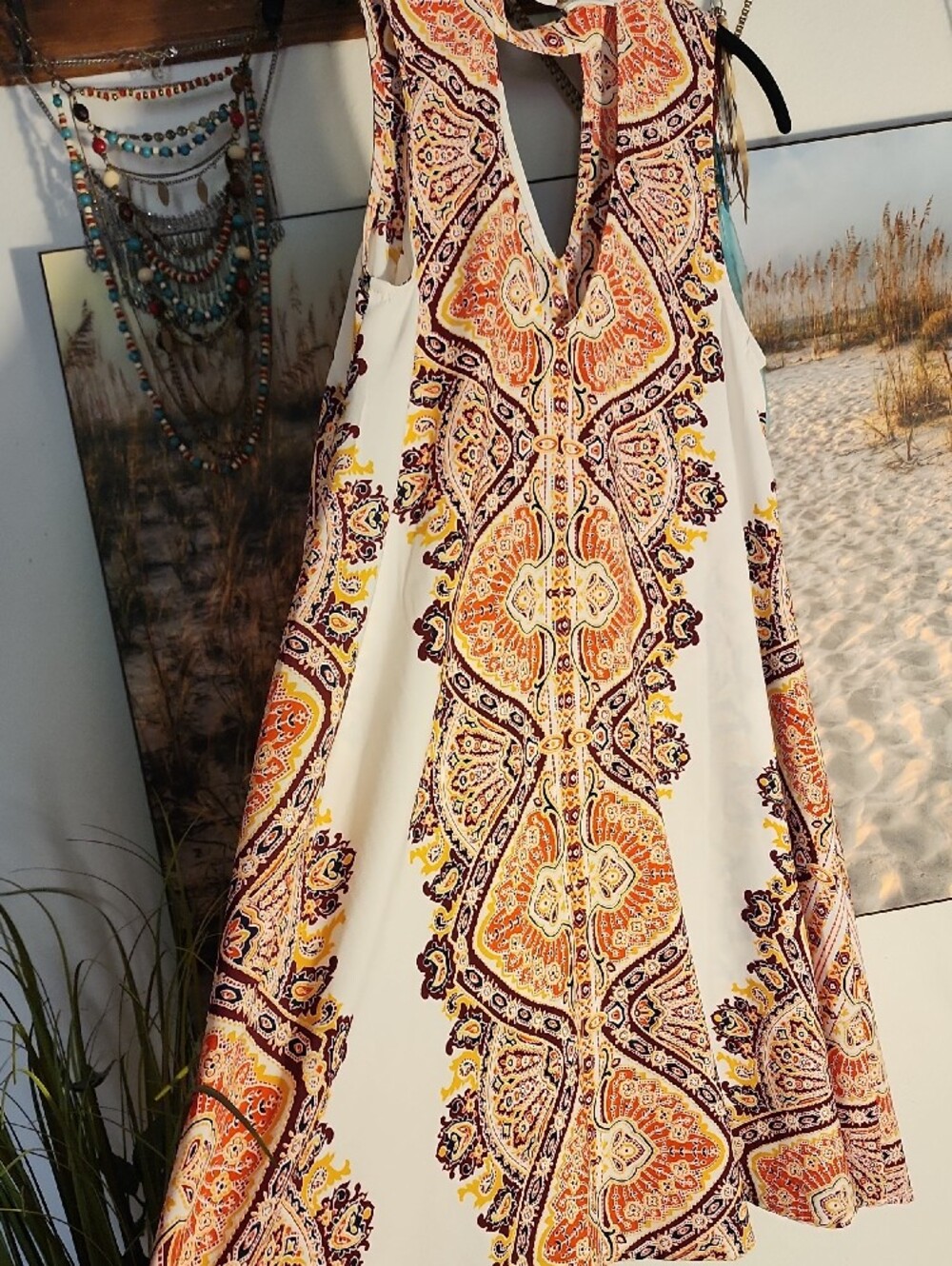Peach Paisley Sleeveless Midi Dress - Picture 4 of 8